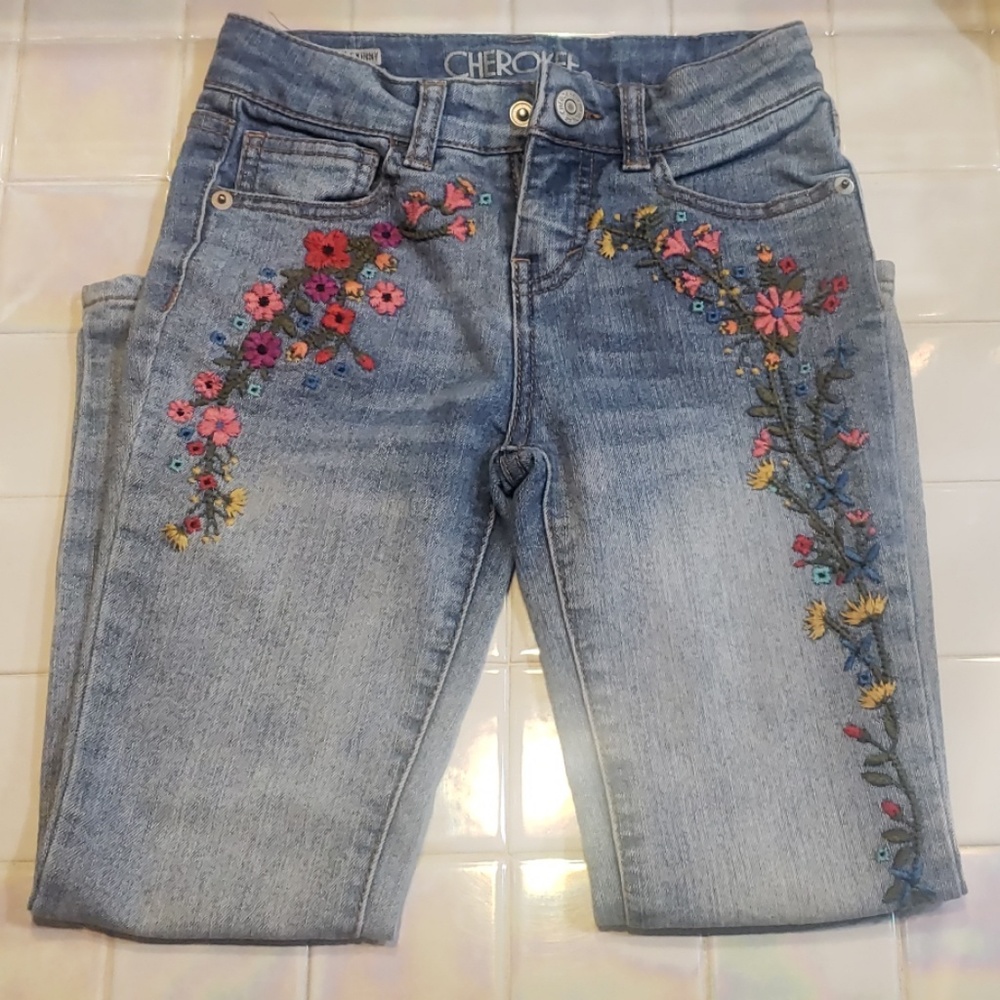 Girls Cherokee jeans with flower patches